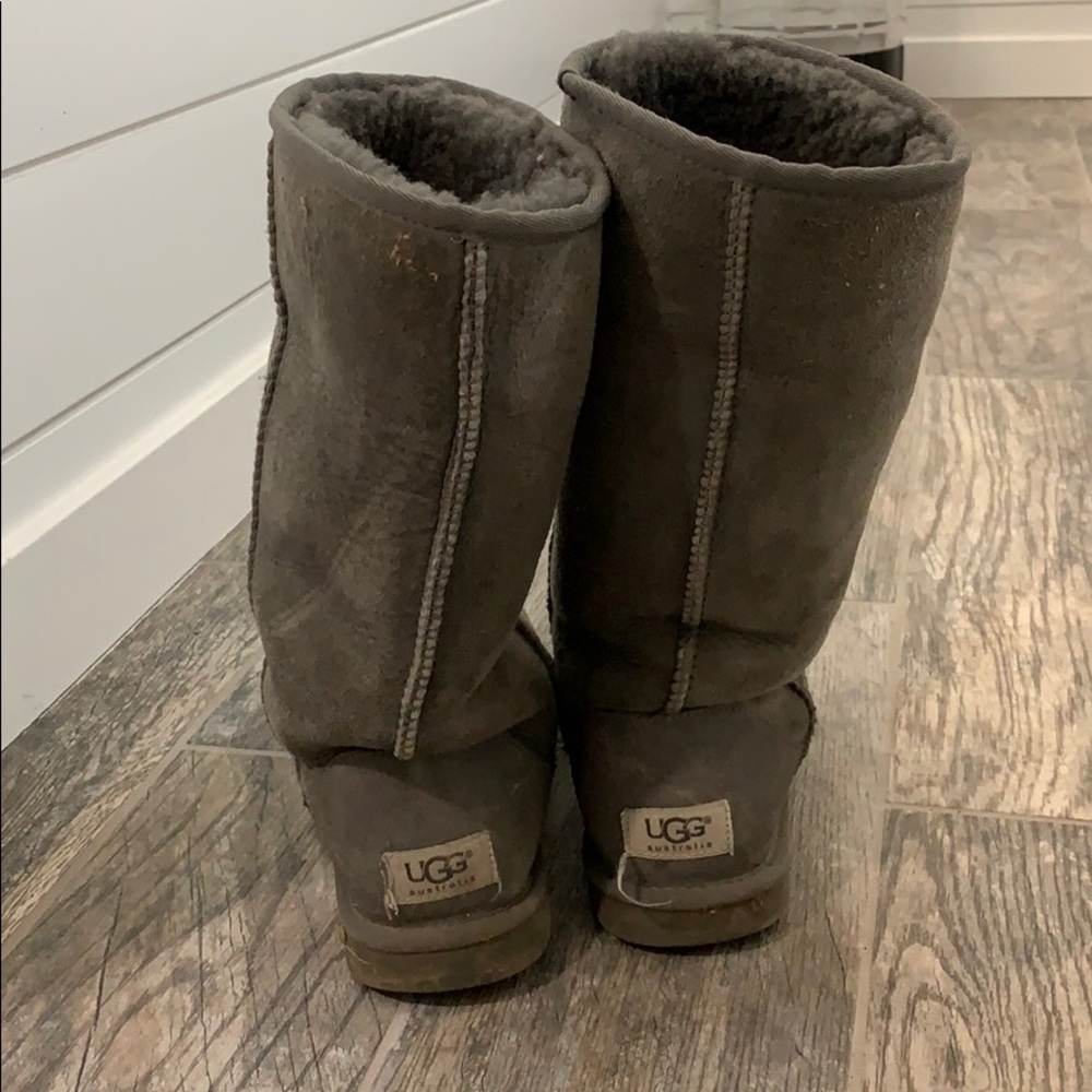 Ugg boots grey size 6